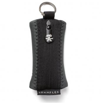 Crumpler Schlüsselanhänger Prime Mover – Anthracite / Senf (PKEY‑011)