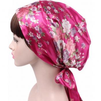 Capuchon Satin Naturel Boucles