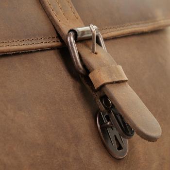 Harold's Antique 35 cm Brown Leather Messenger Bag