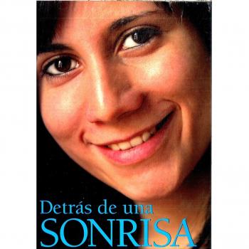 Detras de una sonrisa