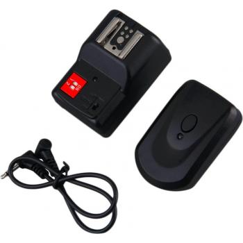 4 Channels Wireless Flash Trigger Set with PT-04GY Receivers