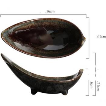 Red Net Design Ceramic Plate