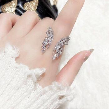 Ladies Angel Wings Crystal Ring