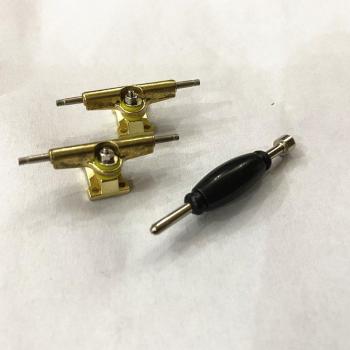 Camiones de Juguete con Tornillos y Herramienta para Diapasón de 32mm