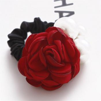 Élastique à Cheveux Rose avec Détails Cristallins