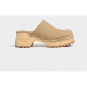Stradivarius Women's Clogs with Stud Details Beige 7