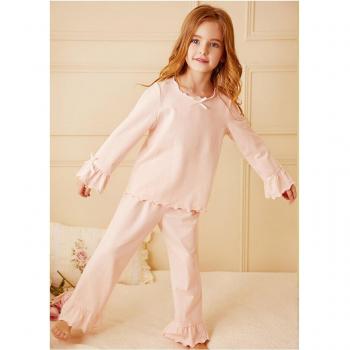 Ropa Nocturna Infantil: Pijama con Detalles Stringy