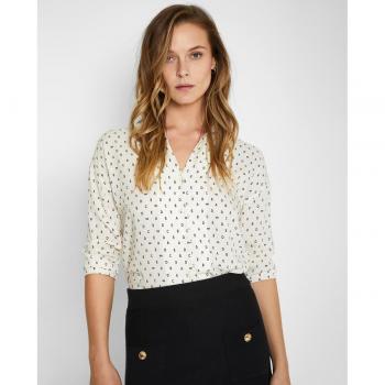 Camisa de mujer con estampado de abecedario, manga tres cuartos y cuello solapa de Trucco