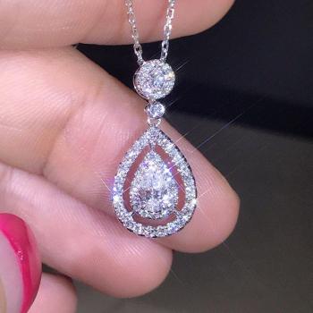 Collier en argent S925 avec pendentif en pierres précieuses