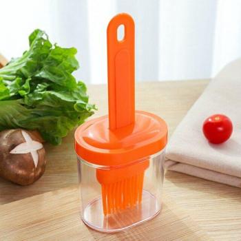 BBQ Brush with Integrated Oil Storage