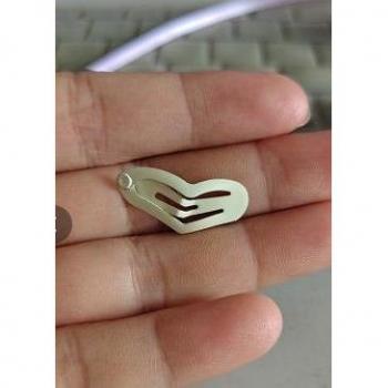 2.5 Heart-Shaped Dog Hairpin