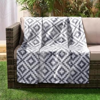 Warm Grey Geometric Pattern Throw