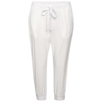 Women’s Kaffe White XL Capri Cut Shorts
