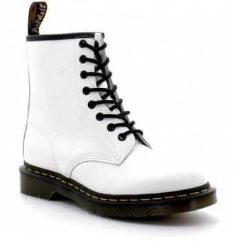 Dr. Martens 1460 Läderstövlar i Vitt