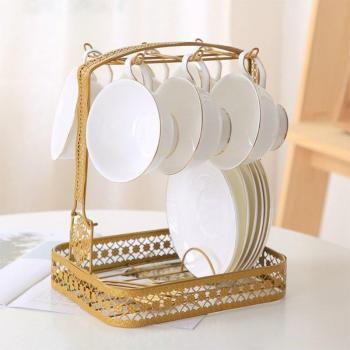 Ensemble de rangement pour tasses et café 11UA