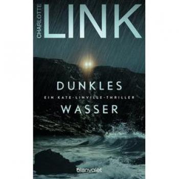 Dunkles Wasser