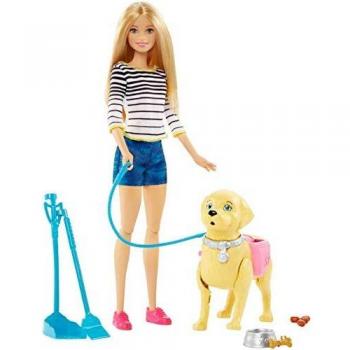 Barbie figurine avec accessoires de promenade