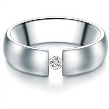 Trilani Ring mit Kristallen von Swarovski®