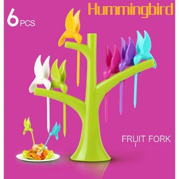Animal-Themed Fruit Forks for Children