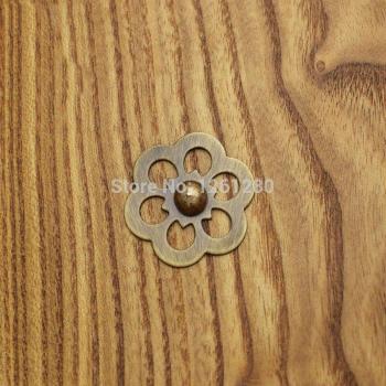 Cajón Decorativo “Flor de Plumas”