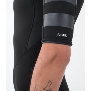 Muta Uomo Neoprene 2.4 2/2mm con Zip sul Petto