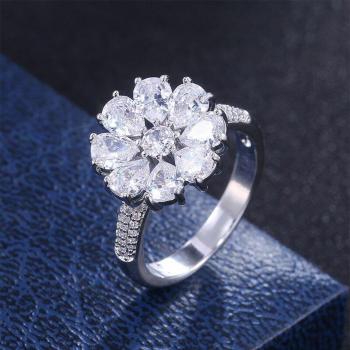 Huitan Anillo de Mujer: Plata, Flor, Circonio Cúbico