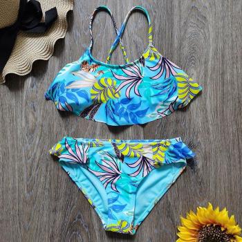 Traje de Dos Piezas con Estampado de Palmera