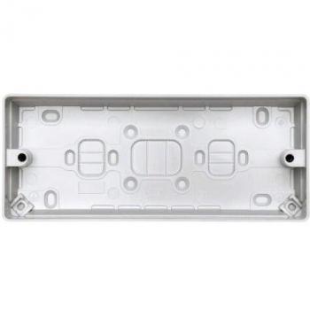 MK K2153WHI 3‑Gang 30 mm Surface Electrical Box
