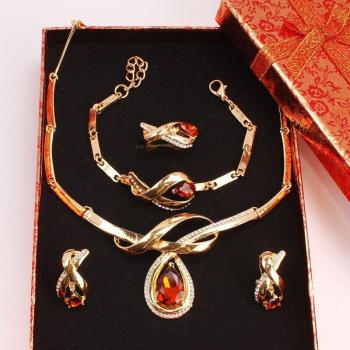 Elegantes afrikanisches Schmuckset für Frauen
