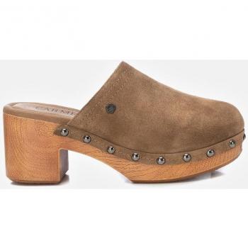 Zueco marca Carmela para mujer en color taupe