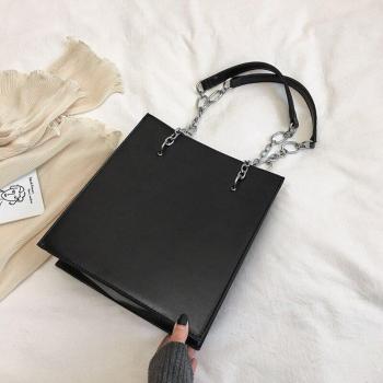 Large Capacity Rectangle Chain Shoulder Bag
