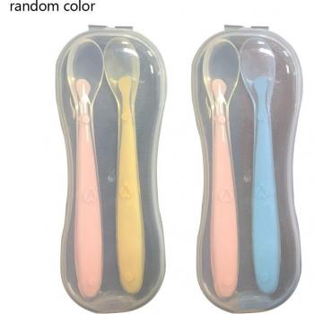 Cuillères sécurisées en silicone pour l'alimentation des tout-petits