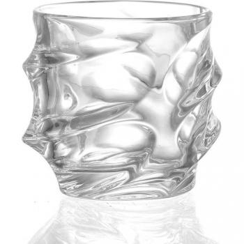 Escudo Glacial: Vaso de Whisky y Vodka
