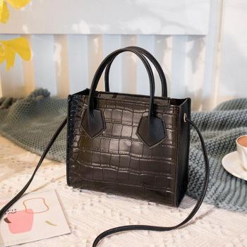 Classic Crocodile Pattern Crossbody Bag for Ladies