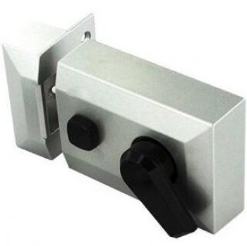 Secure Nightlatch with Silver Finish