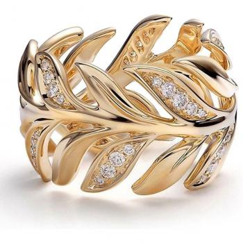 Anillo de Uso Diario con Diseño de Hojas y CZ