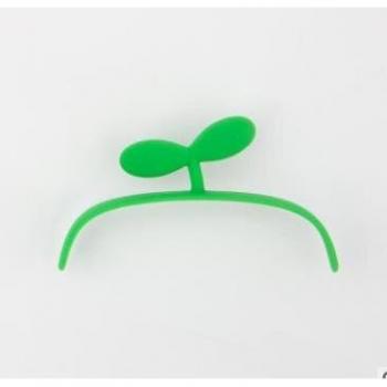 Pet-Themed LED Alarm Clock with Thermometer