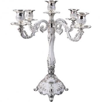 Opulent 5‑Prong Gold Candle Showcase