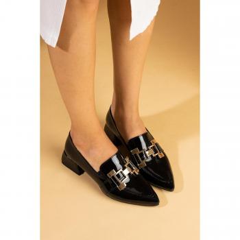 Elegante Damen-Absatzschuhe mit spitzem Zehen und H-Gold-Schnalle 53-800-24Rugan 37 Bordeaux
