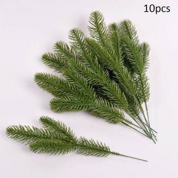 Pine & Berry Green Garland – 1.7m Kids’ Christmas Party Decor