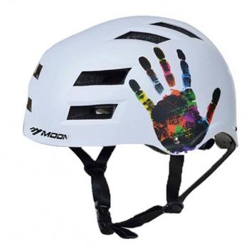 Casco AstroBici: Seguridad en Ruedas