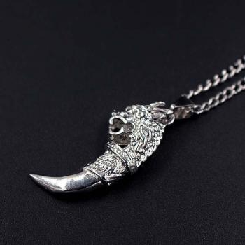 Pendientes Diente de Lobo Audaz