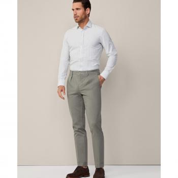 Chino de Hombre con Pinzas Delanteras Sloane Fit de Hackett