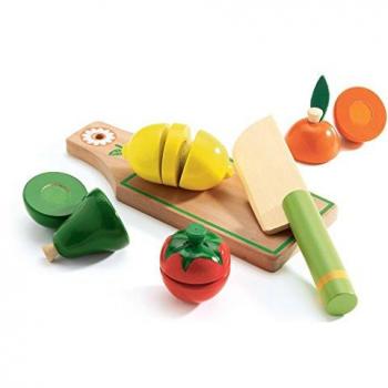 Fruits et légumes en bois à couper
