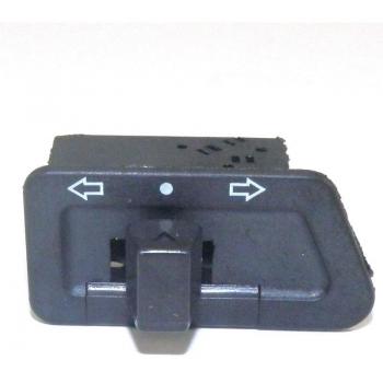 Chinese Gas Moped Turn Signal Switch for Gy6 50-250cc