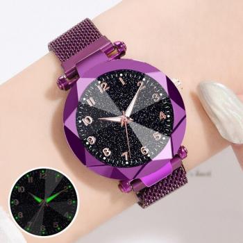 Reloj de lujo con imán brillante