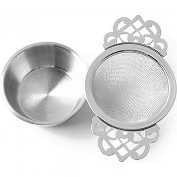 Filtro de té tradicional con cuenco