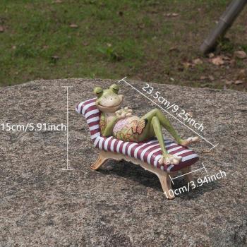 Desktop Frog Ornament
