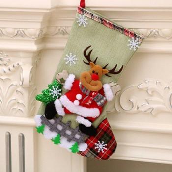 Calcetines de Navidad para colgar en la chimenea