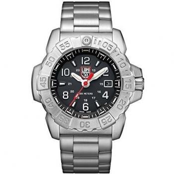 XS.3252 Luminox Men's Quartz Wristwatch – Classic Design & Steel Strap